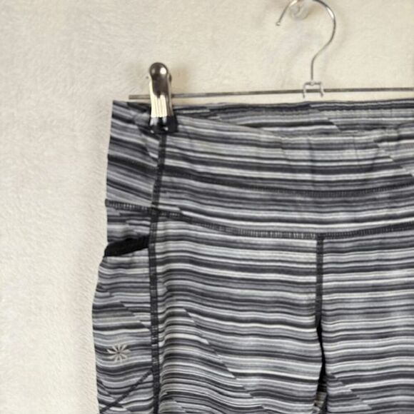 Athleta Striped Cropped Leggings Black White Surge Seam Zip Pocket Size XS - Picture 2 of 10
